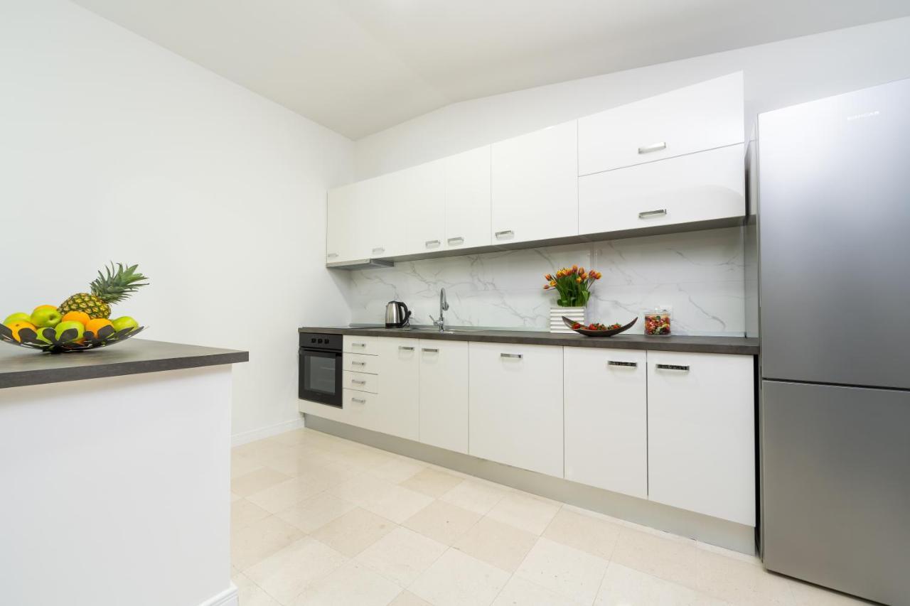 Villa Amore Brela Ngoại thất bức ảnh